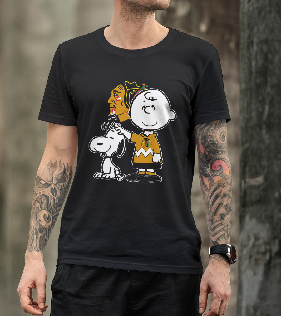 Chicago Blackhawks Charlie Brown And Snoopy T-Shirt