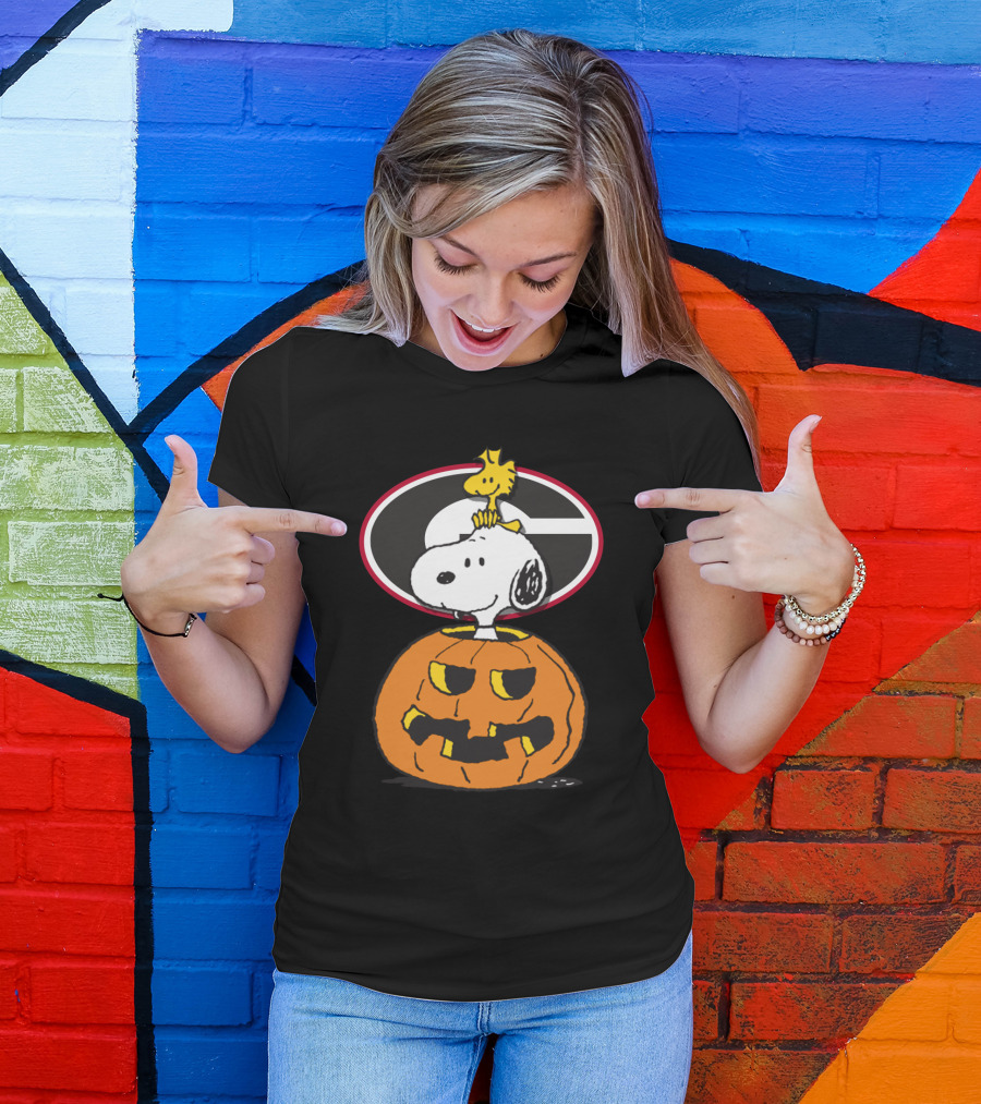 Georgia Bulldogs Football Halloween Snoopy And Woodstock T-Shirt
