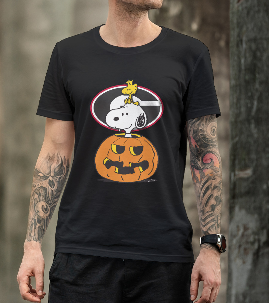 Georgia Bulldogs Football Halloween Snoopy And Woodstock T-Shirt