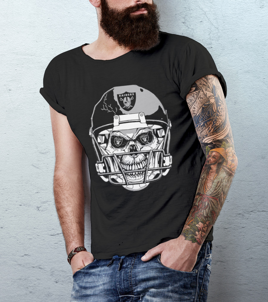 Raider Skull Helmet With Iconic Logo And Lightning Details T-Shirt