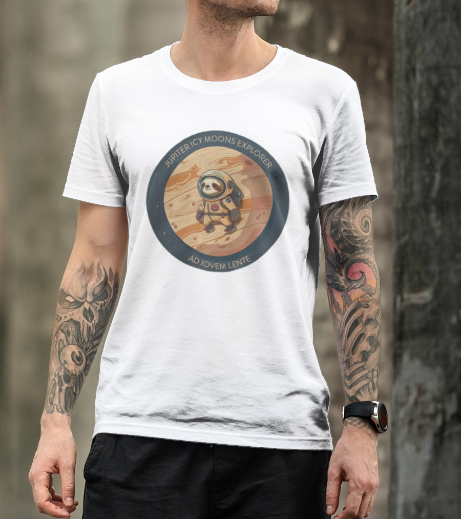 Jupiter Icy Moons Explorer Ad Iovem Lente Space Sloth In Astronaut Suit T-Shirt