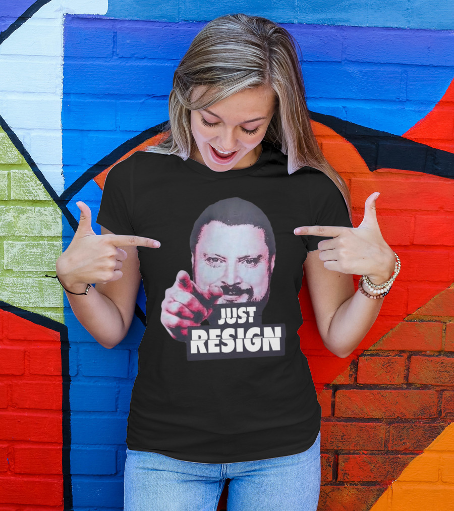 Simon Williams Just Resign Pointing Meme T-Shirt
