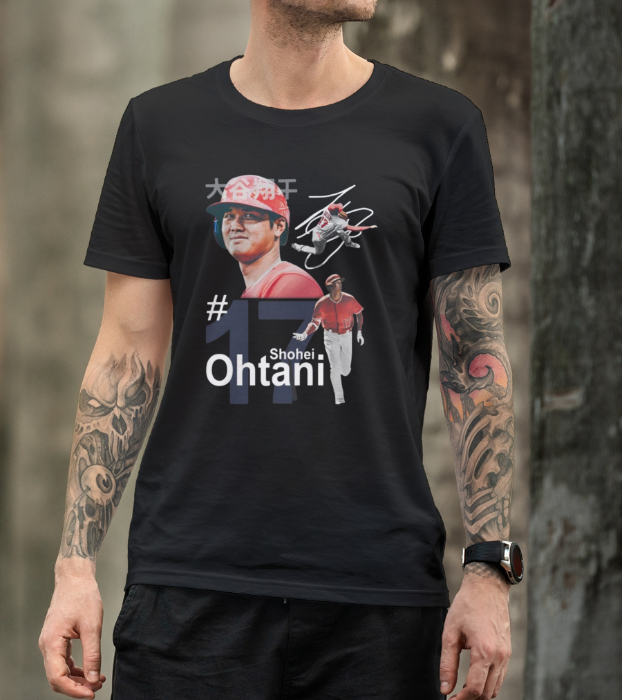 Shohei Ohtani Dynamic #17 Action Poses And Japanese Text T-Shirt