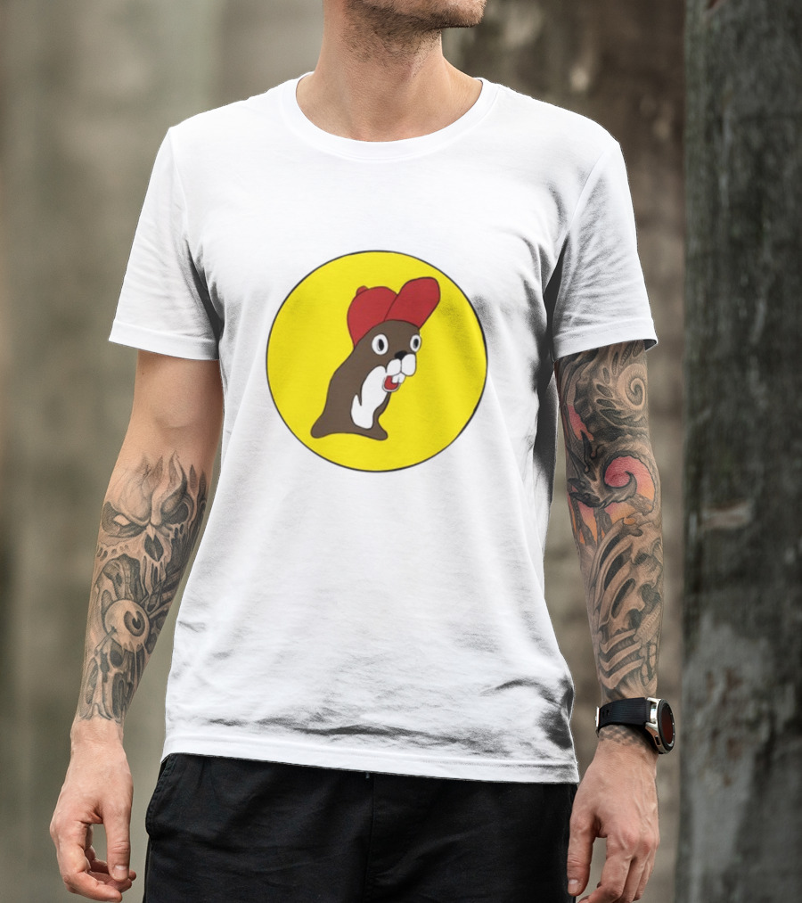 Baby Genius Beaver Red Cap Yellow Circle Buc-ee's Cup T-Shirt