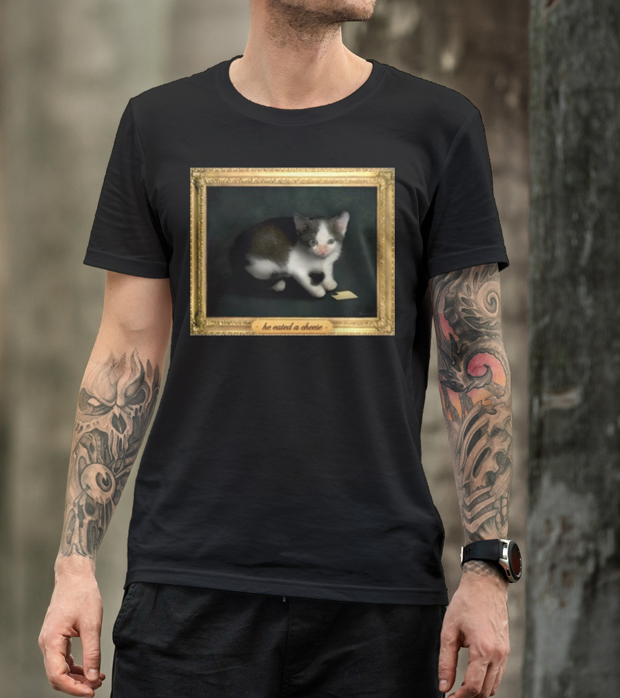 He Eated A Cheese Cat Dainty Portrait In Gold Frame T-Shirt