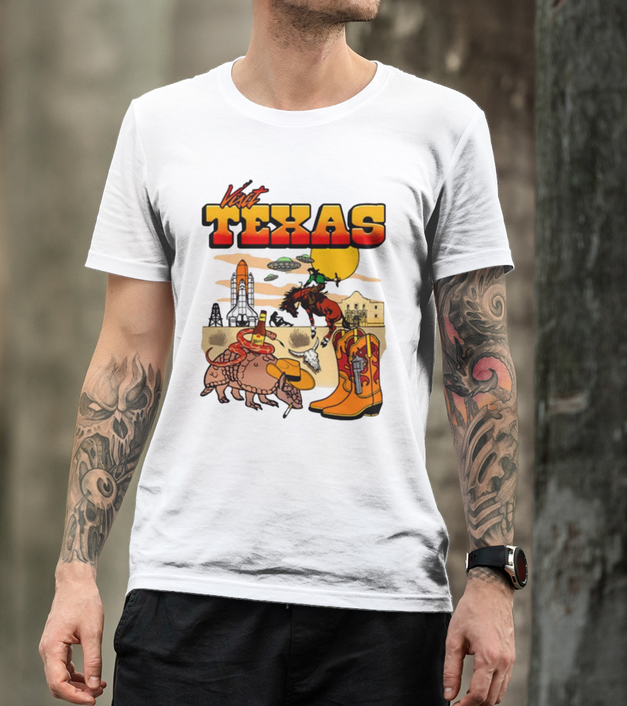 Visit Texas Armadillo Cowboy Boots Space Shuttle UFOs Rodeo Horse Alamo T-Shirt