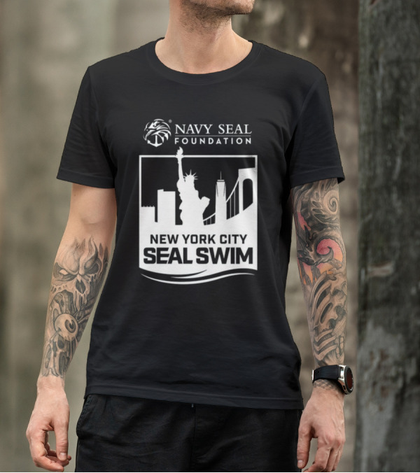 Navy Seal Foundation New York City Seal Swim Statue Of Liberty Bridge Skyline T-Shirt