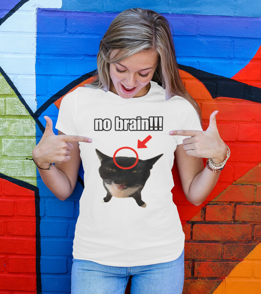 No Brain Cat With Red Circle And Arrow T-Shirt