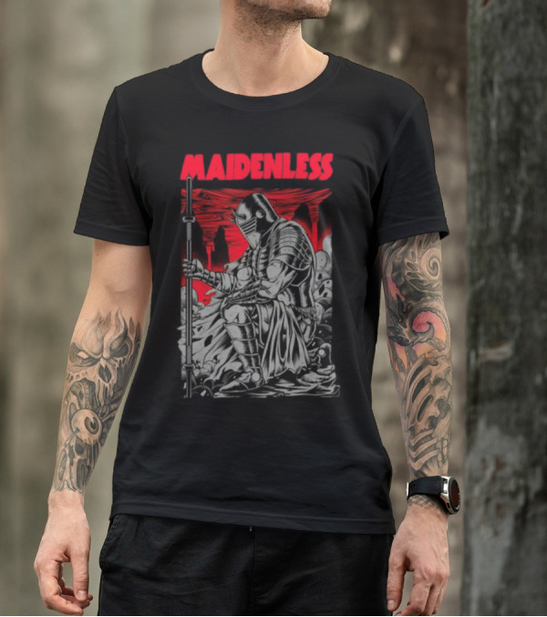 Maidenless Raskol Knight Dark Fantasy Art Comic T-Shirt