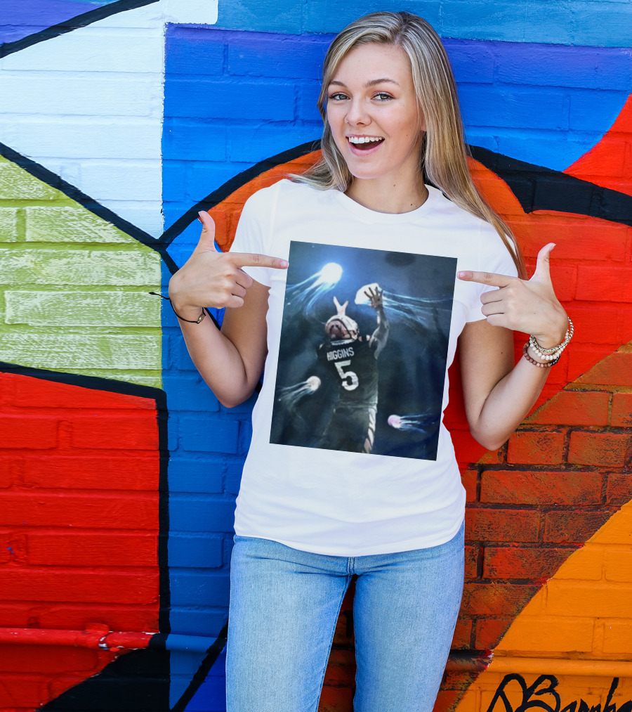 Killer Brownie Football Player Higgins 5 With Jellyfish Birthday T-Shirt