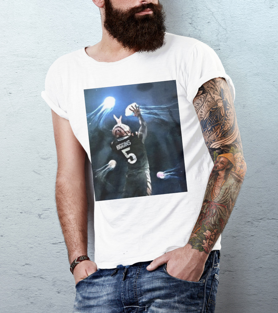Killer Brownie Football Player Higgins 5 With Jellyfish Birthday T-Shirt