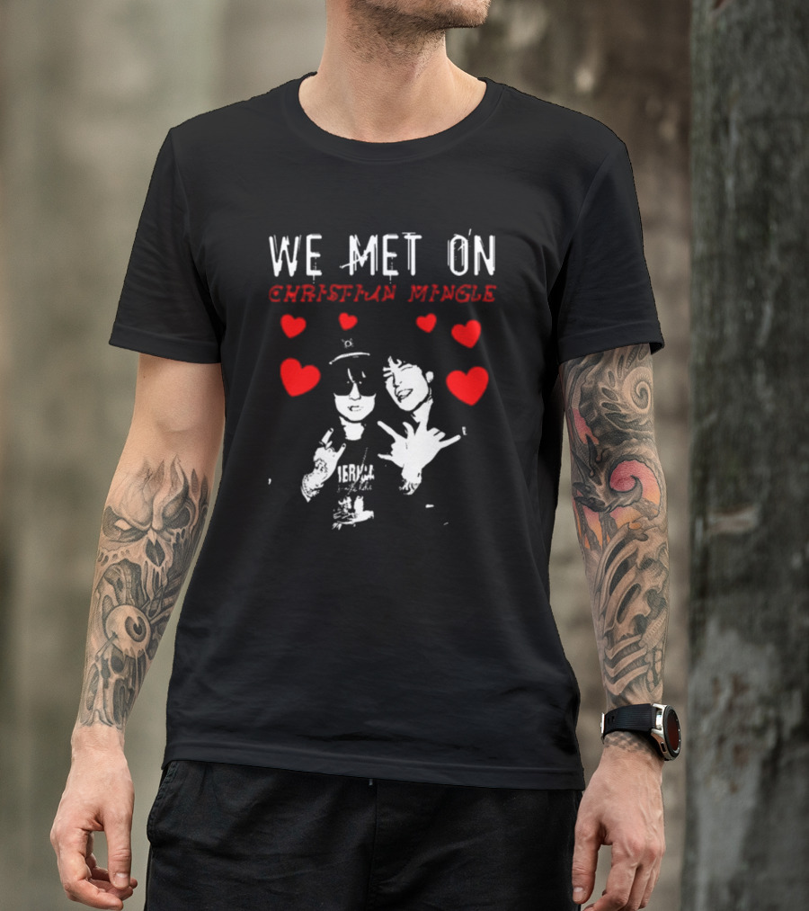 We Met On Christian Mingle Jake Webber Johnnie Guilbert Hearts Alkalinedrip T-Shirt