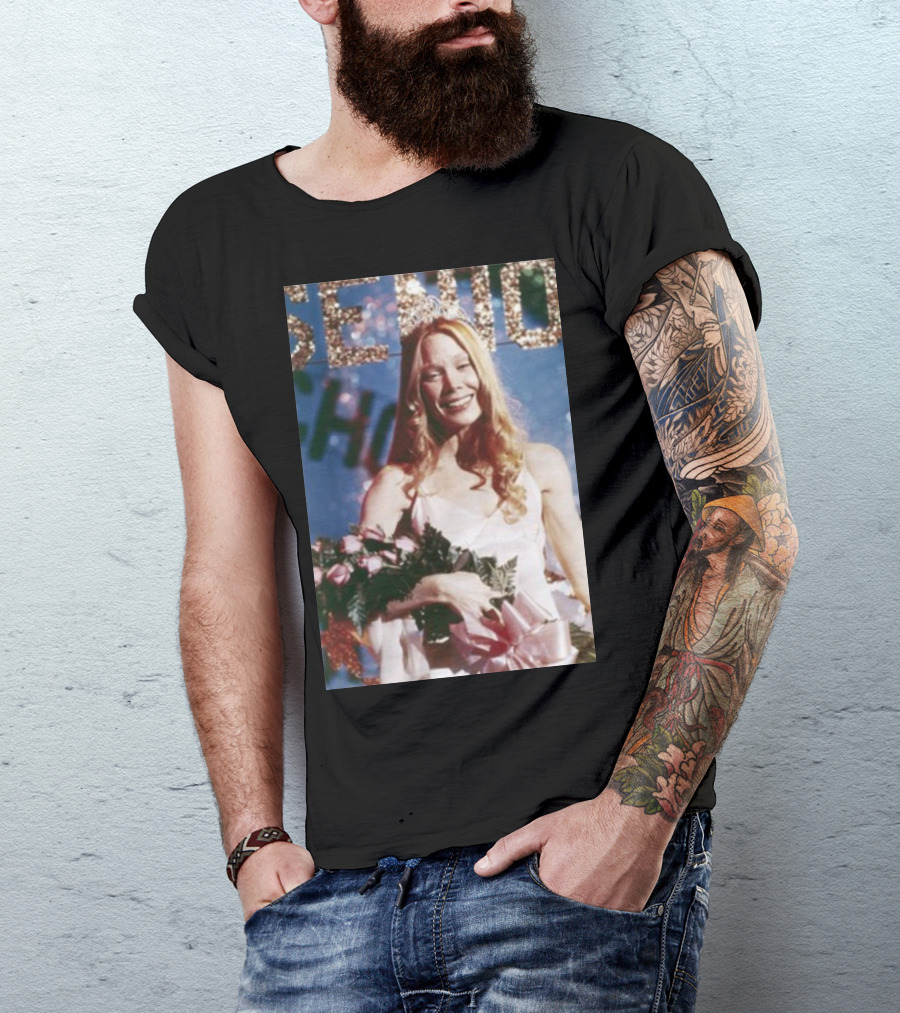 Luca Guadagnino Carrie Prom Scene With Sissy Spacek Smiling Holding Bouquet T-Shirt
