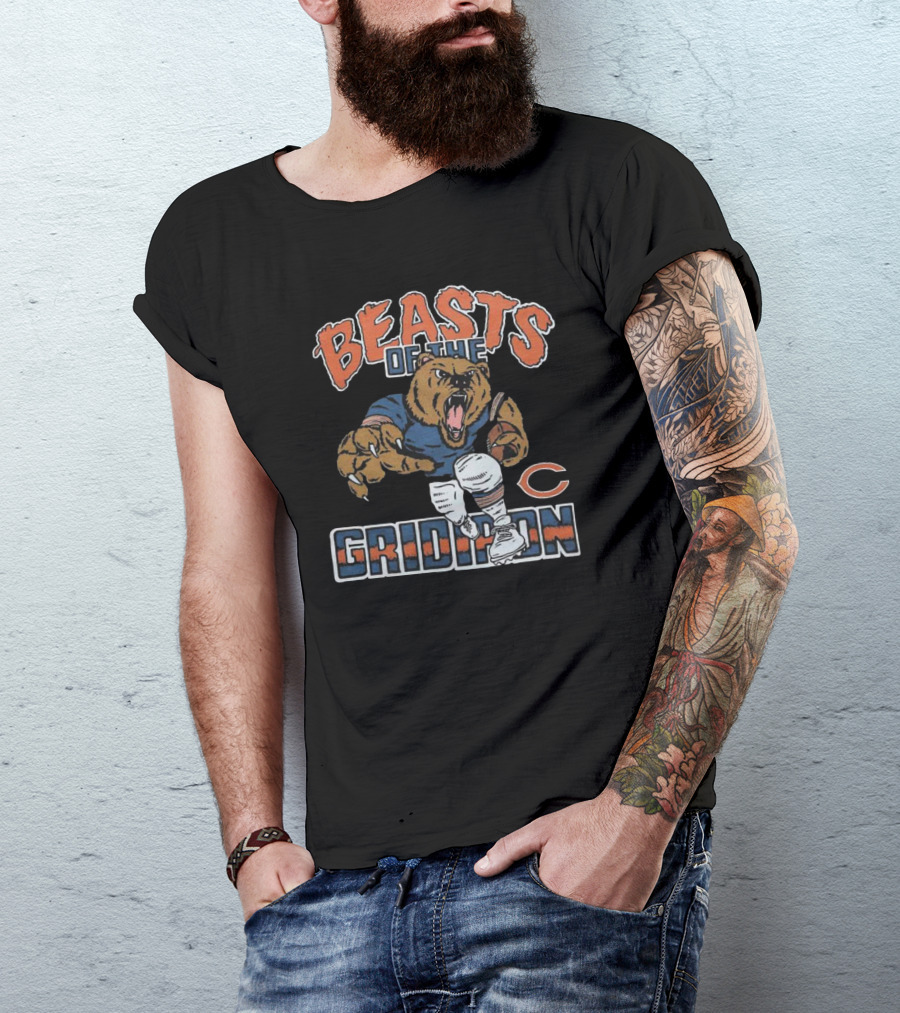 Chicago Bears Beasts Of The Gridiron Football Crossover T-Shirt