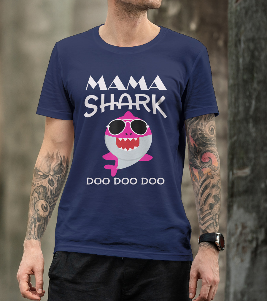 Mama Shark Doo Doo Doo Sunglasses Cartoon T-Shirt