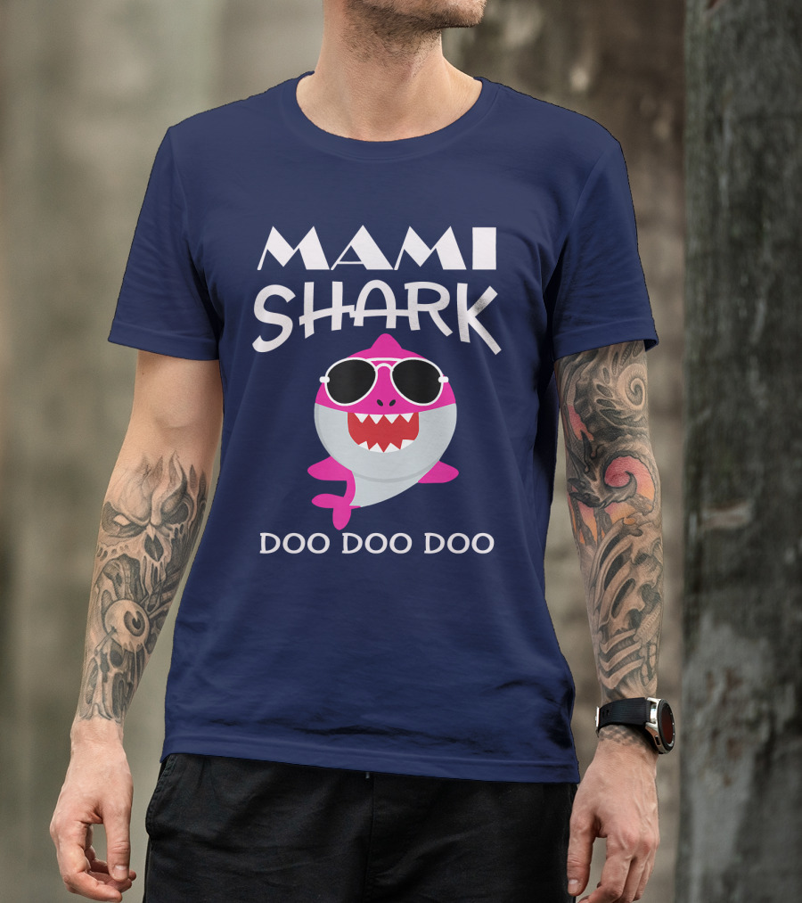 Mami Shark Doo Doo Doo Sunglasses Pink Cartoon T-Shirt