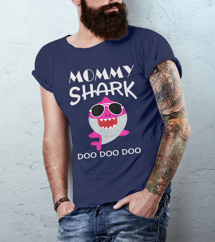 Mommy Shark Doo Doo Doo Sunglasses Pink Shark T-Shirt