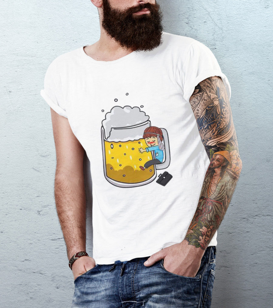 Beer Mug Hug With Traveler Cartoon Character T-Shirt