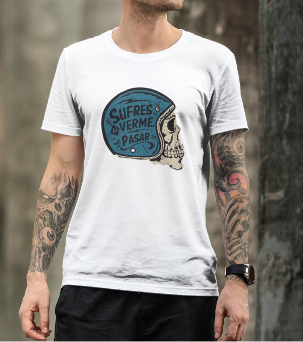 Sufres Al Verme Pasar Skull Helmet Cartoon Character T-Shirt