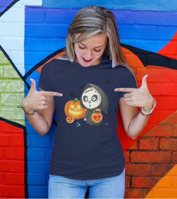 Halloween Makeup Ghost With Pumpkin Lanterns And Bats T-Shirt