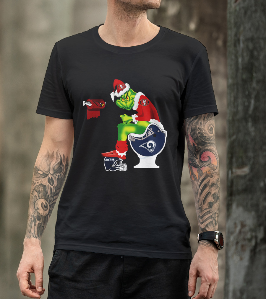 49ers Grinch On Rams Toilet With Cardinals Toilet Paper Seahawks Helmet T-Shirt