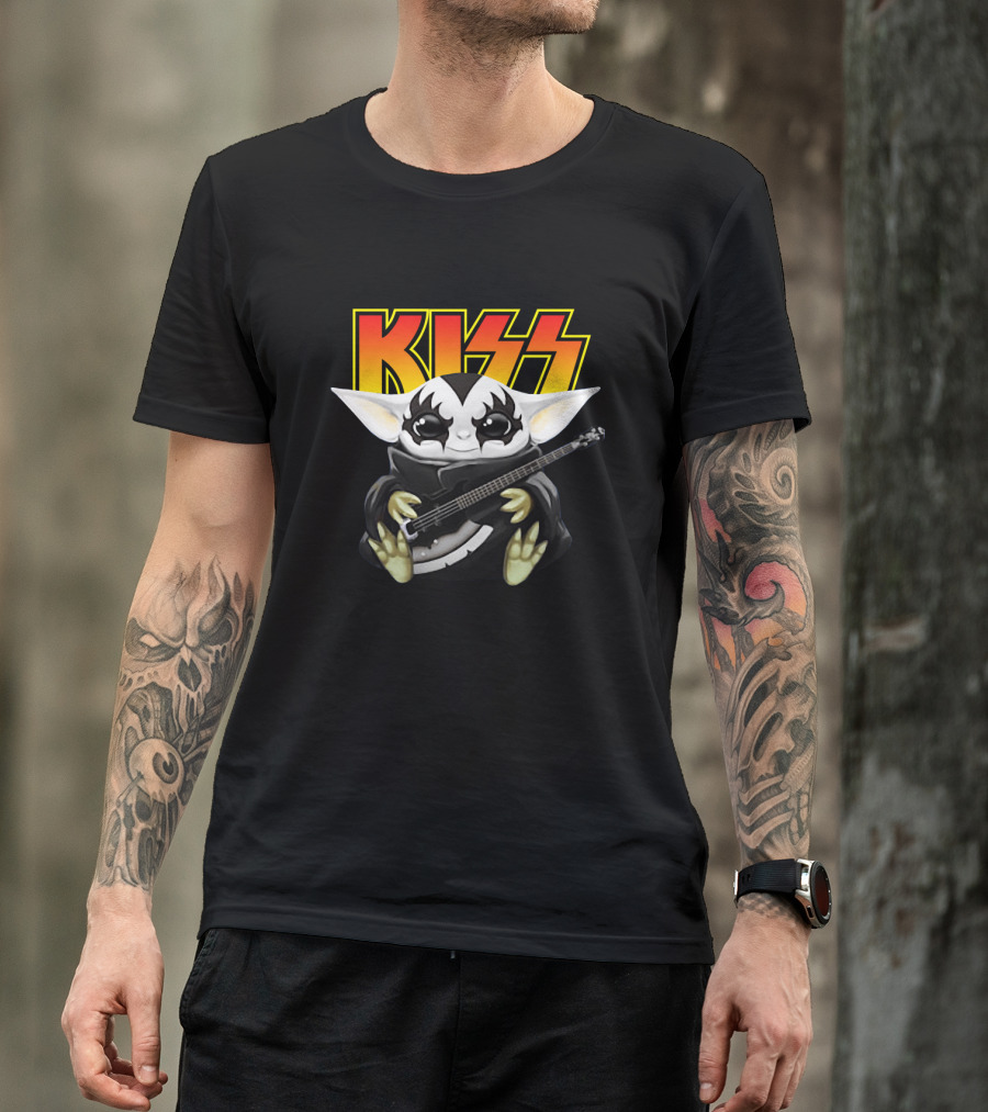 Baby Yoda Kiss Rock Bass Player T-Shirt