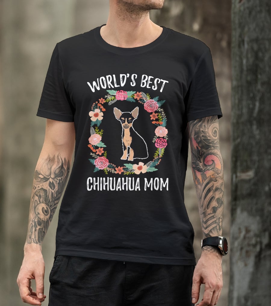 World's Best Chihuahua Mom Black Chihuahua Floral Circle T-Shirt