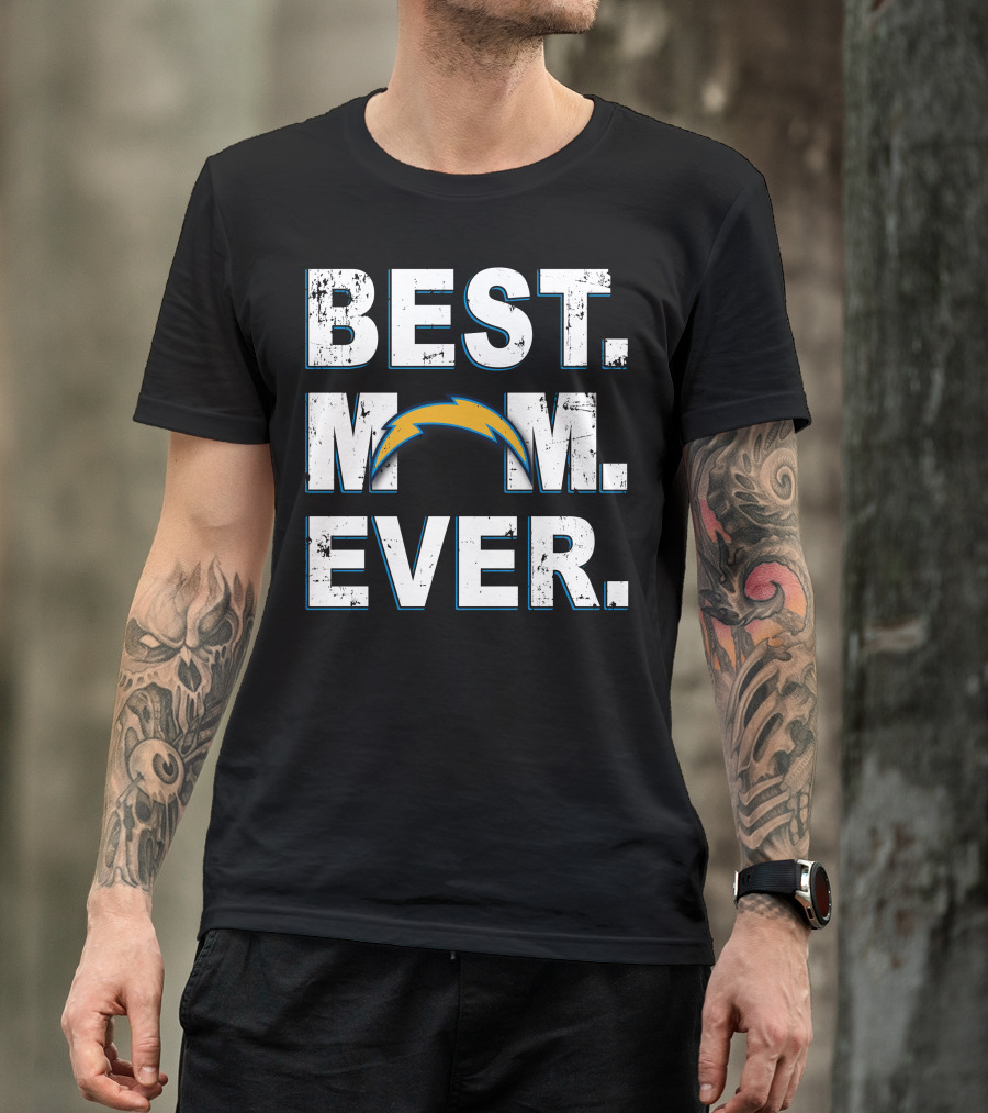 Best Mom Ever Chargers Bolt Fan T-Shirt