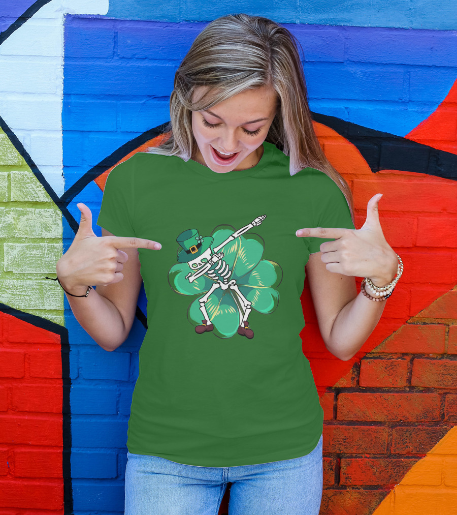 Dabbing Skeleton Leprechaun Shamrock St Patrick's Day T-Shirt