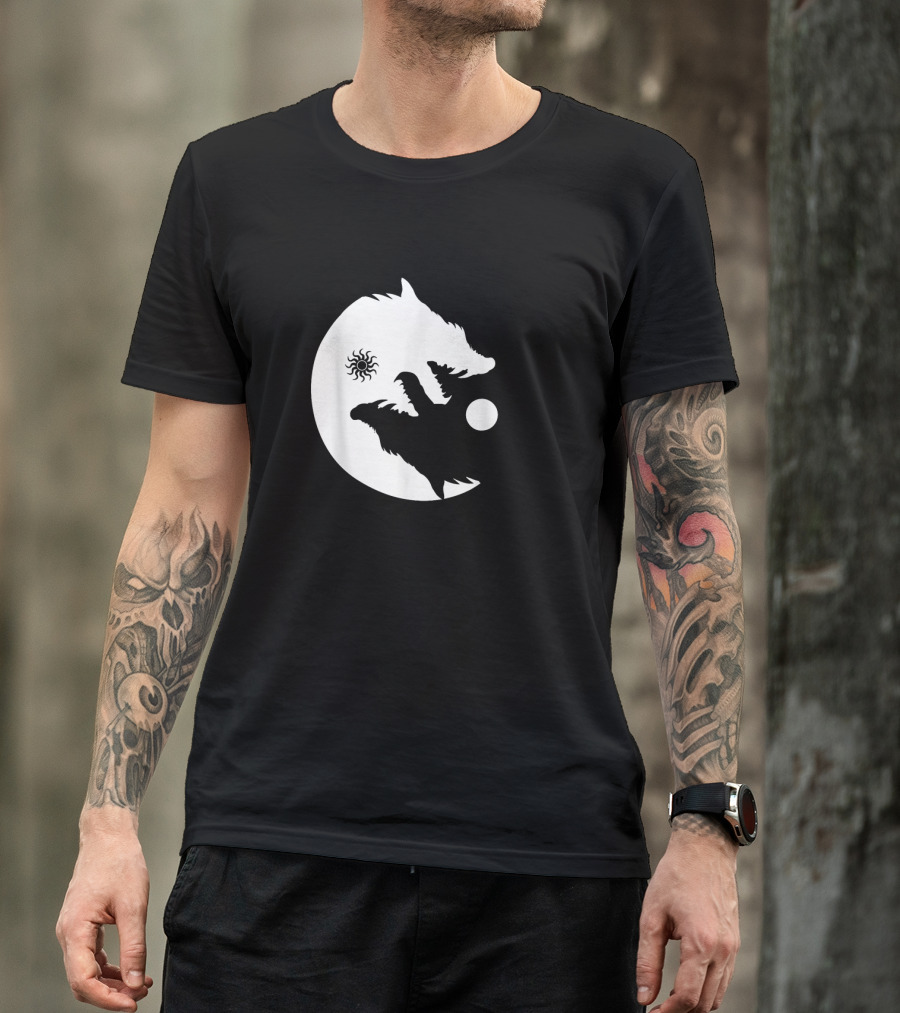 Wolf Yin Yang Sun Moon Vintage Harmony Balance Life Symbolism T-Shirt