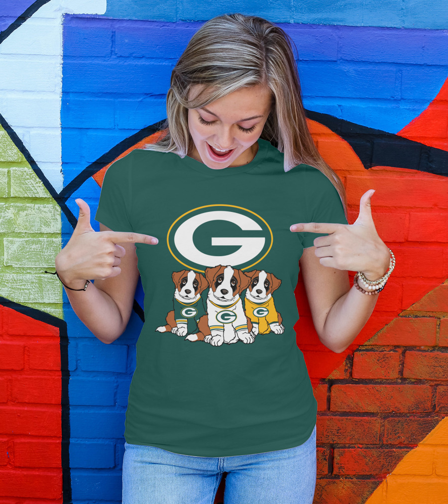 Green Bay Packers Saint Bernard T-Shirt