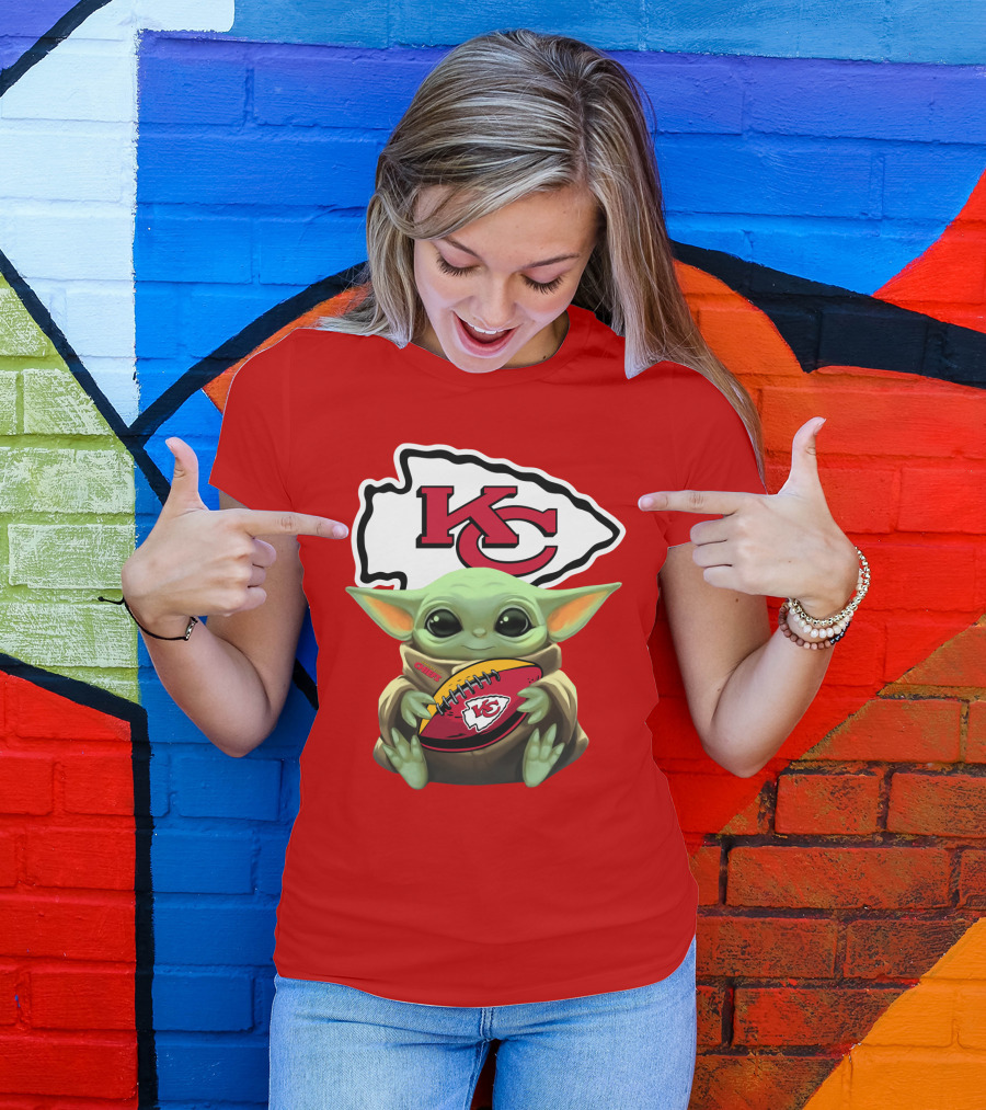 Babyyoda Holding Kansas City Chiefs Football T-Shirt