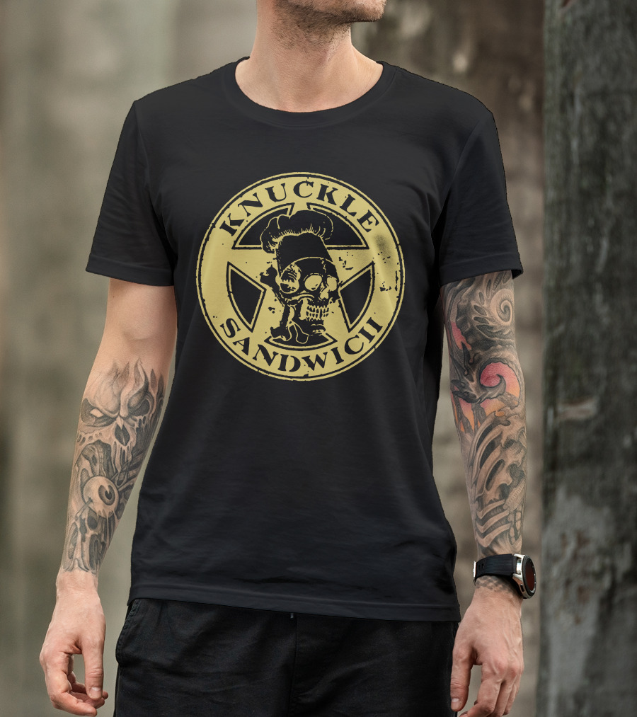 KNUCKLE SANDWICH CHEF SKULL STAR EMBLEM T-Shirt