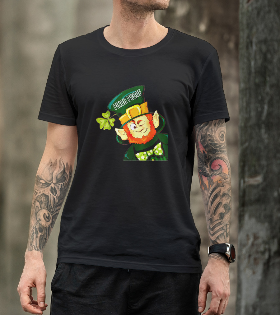 St Patrick's Day Pinch Proof Shamrock Leprechaun With Hat And Bow Tie T-Shirt