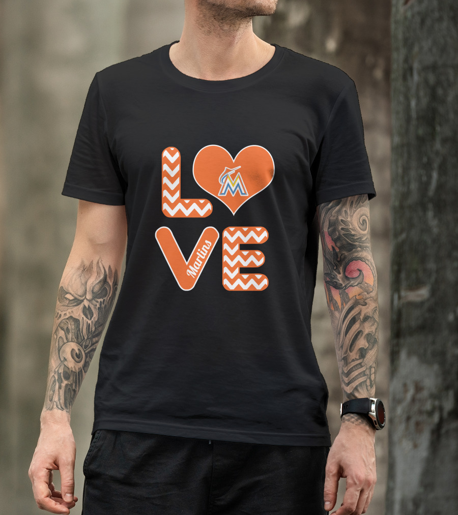 Love Marlins Heart Pattern Miami Baseball Fans T-Shirt
