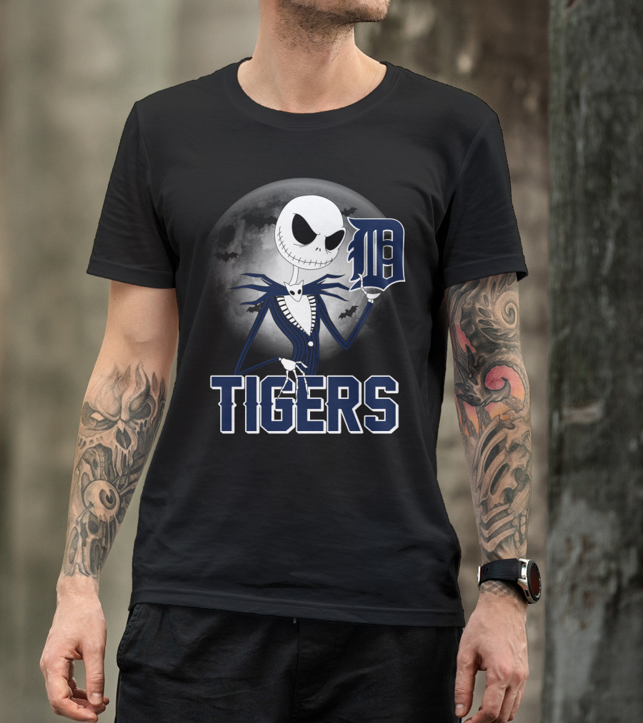 Jack Skellington Detroit Tigers Halloween Moon Scene T-Shirt