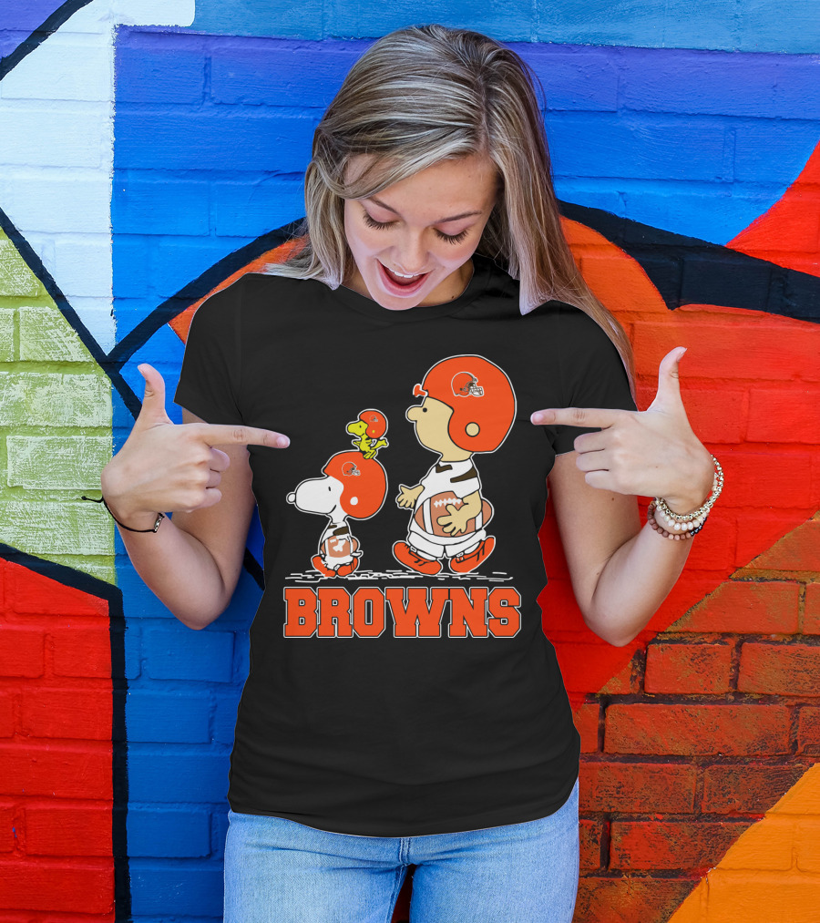 Snoopy And Woodstock With Cleveland Browns Football Helmets And Browns T-Shirt