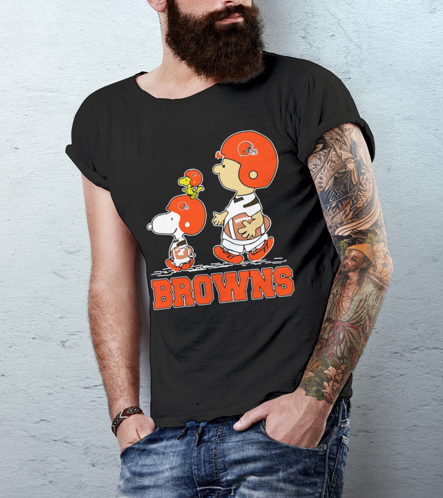 Snoopy And Woodstock With Cleveland Browns Football Helmets And Browns T-Shirt