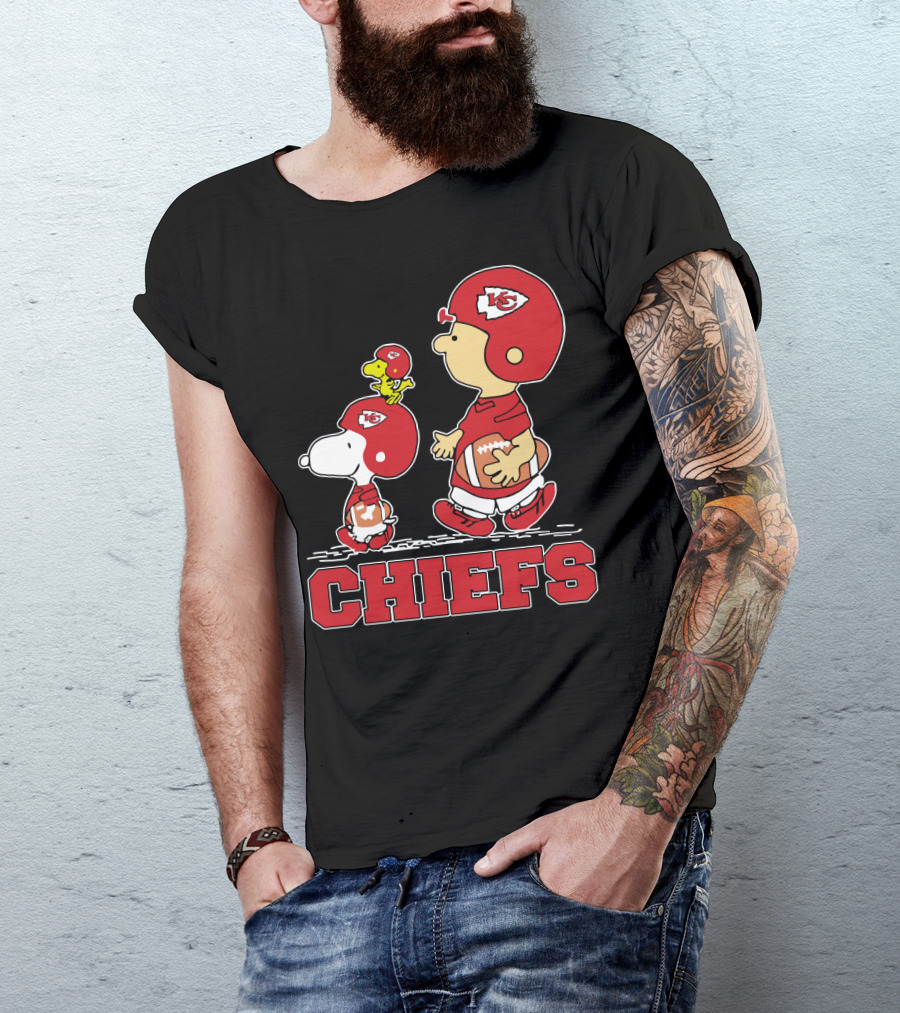 Snoopy And Friends Kansas City Chiefs Football Fans Celebration T-Shirt