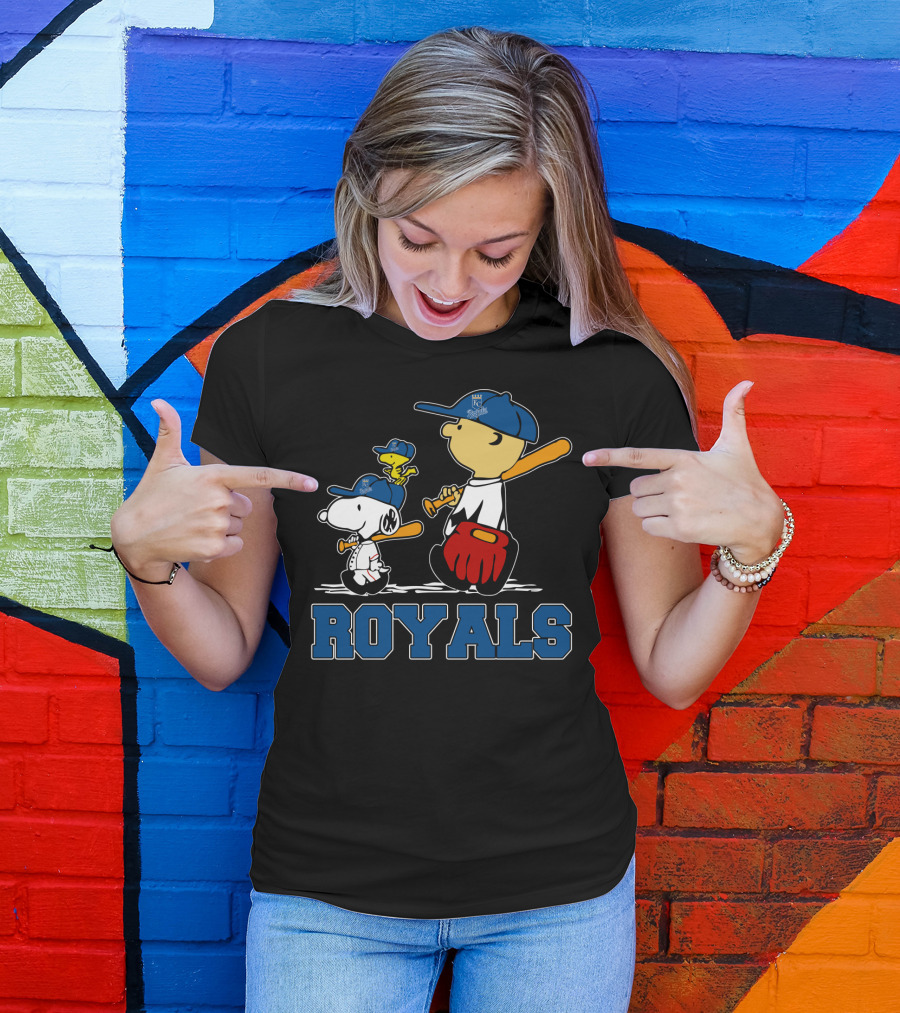 Royals Fans With Snoopy Woodstock And Charlie Brown Peanuts Baseball Theme T-Shirt