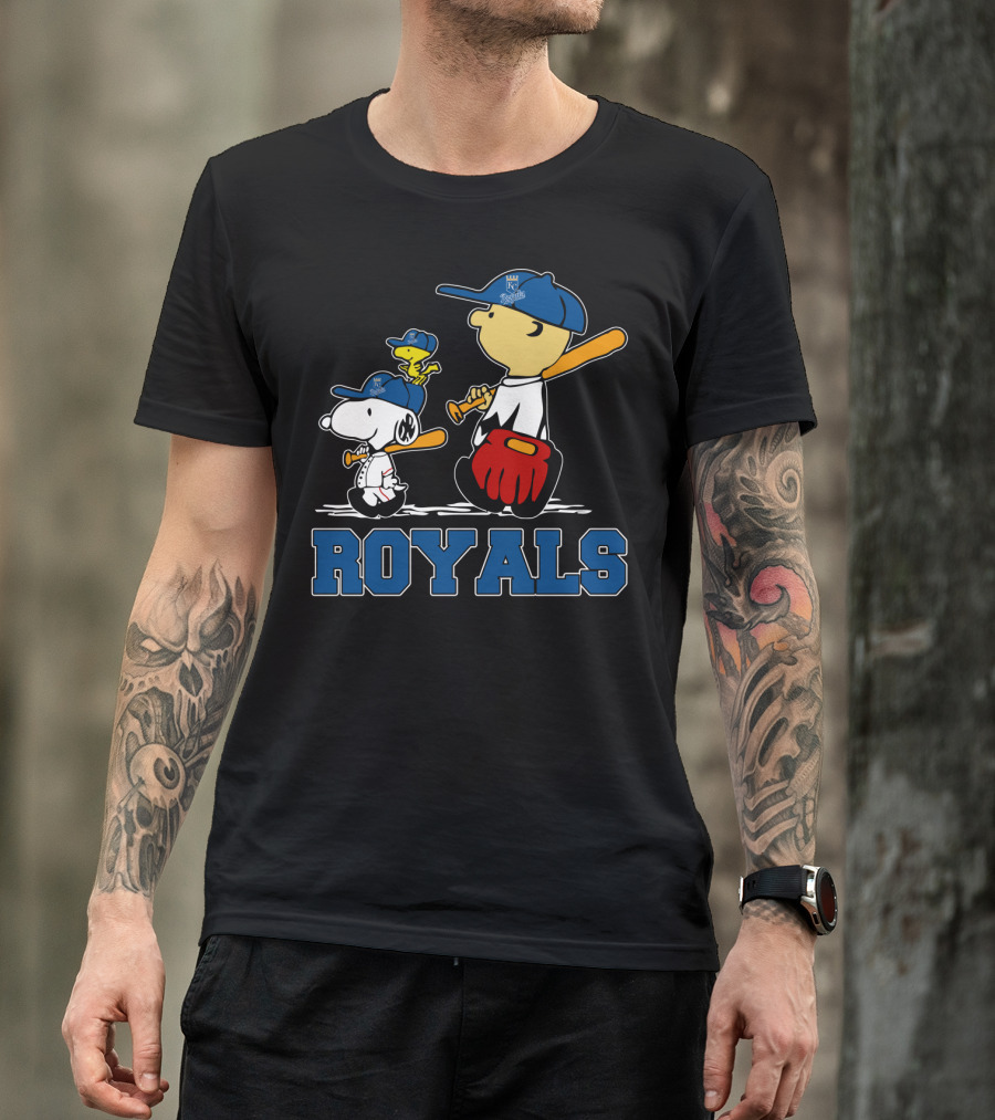 Royals Fans With Snoopy Woodstock And Charlie Brown Peanuts Baseball Theme T-Shirt