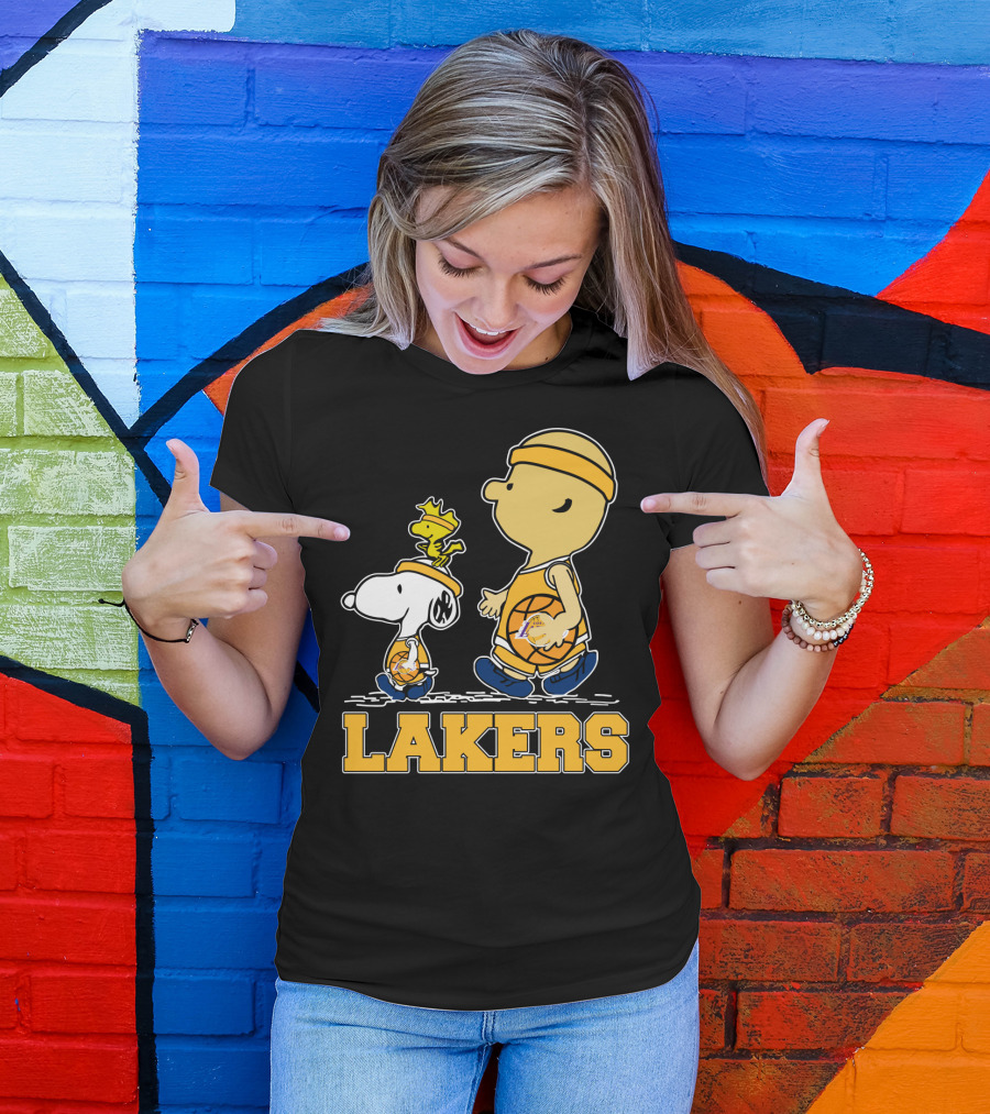 Snoopy And Woodstock With Basketballs For Los Angeles Lakers Fans T-Shirt