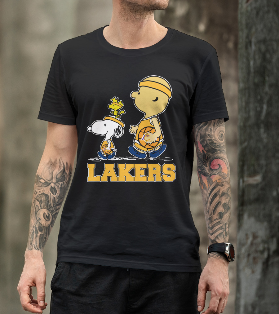 Snoopy And Woodstock With Basketballs For Los Angeles Lakers Fans T-Shirt