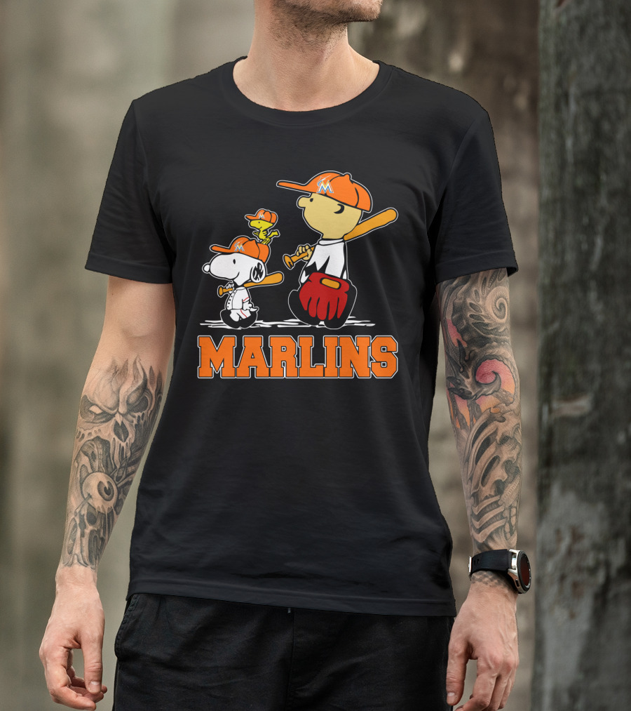 Marlins Snoopy Woodstock And Charlie Brown Baseball Fans T-Shirt
