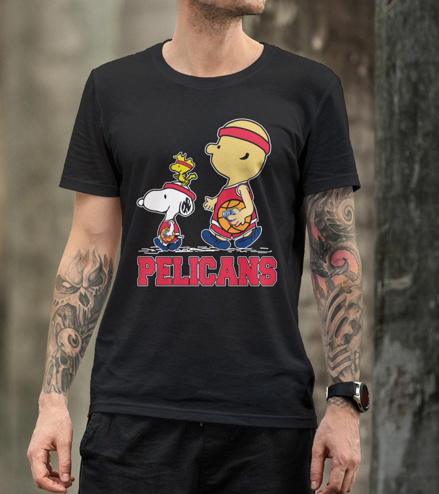 Snoopy Woodstock New Orleans Pelicans Basketball Fans Peanuts T-Shirt