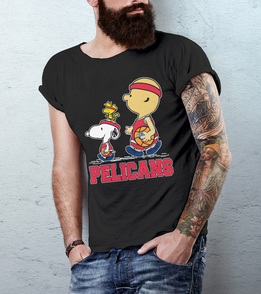 Snoopy Woodstock New Orleans Pelicans Basketball Fans Peanuts T-Shirt