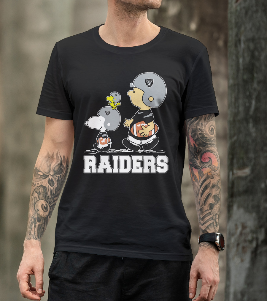 Snoopy And Peanuts Characters As Raiders Football Fans T-Shirt