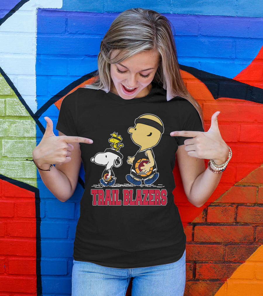 Snoopy And Woodstock Portland Trail Blazers Fans Basketball Theme T-Shirt