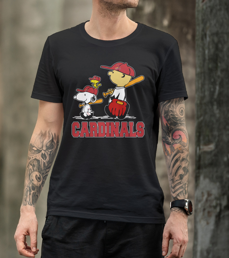 Snoopy Woodstock Charlie Brown Cardinals Baseball Fans T-Shirt