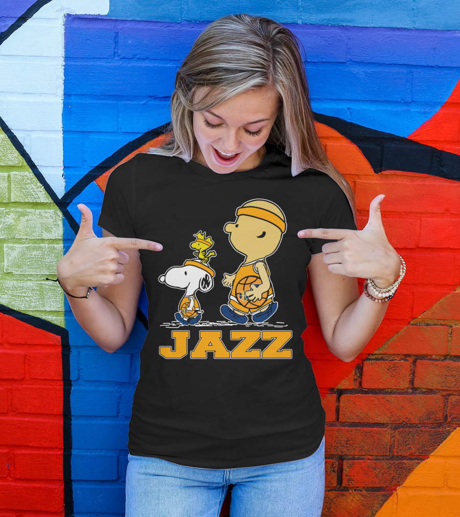 Snoopy And Woodstock With Basketball For Utah Jazz Fans T-Shirt